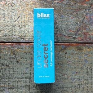 Bliss Blue Concealer NIB DISCONTINUED - PORCELINE